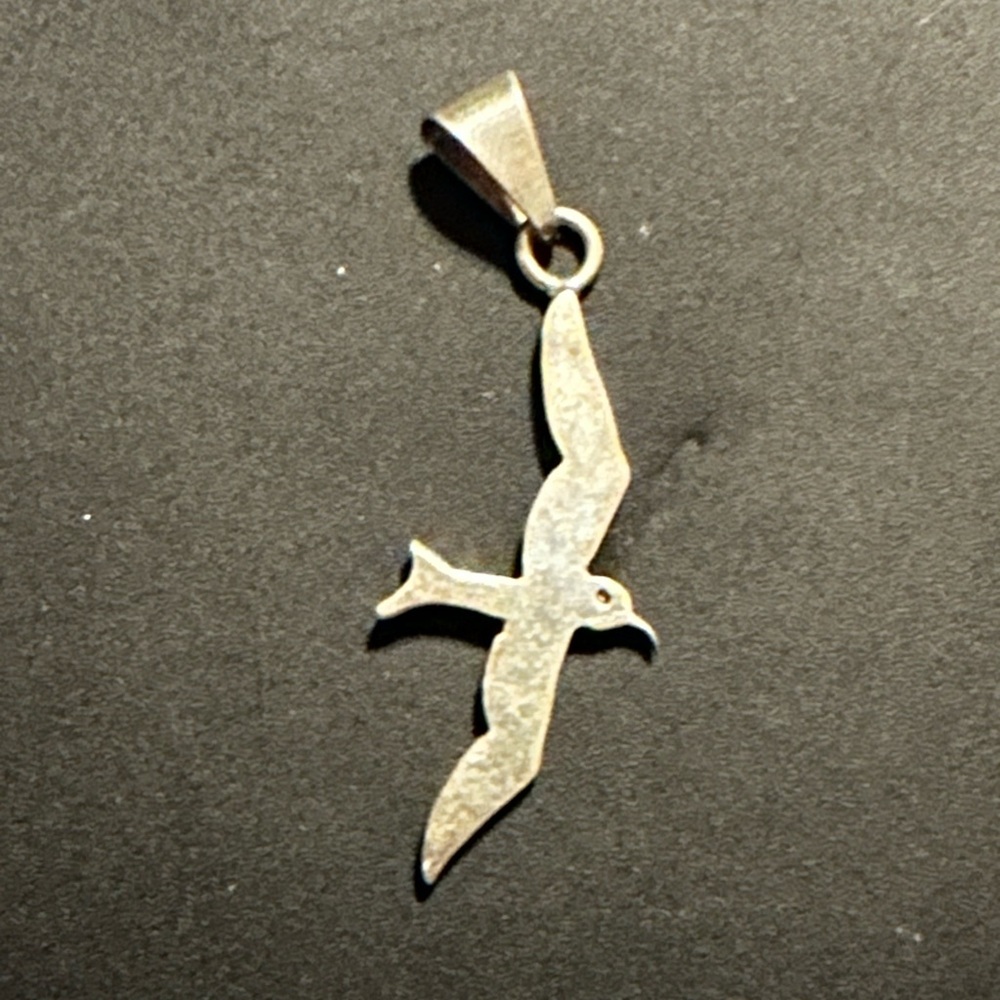 Sterling Silver 925 Bird Pendant Estate Jewelry Item.